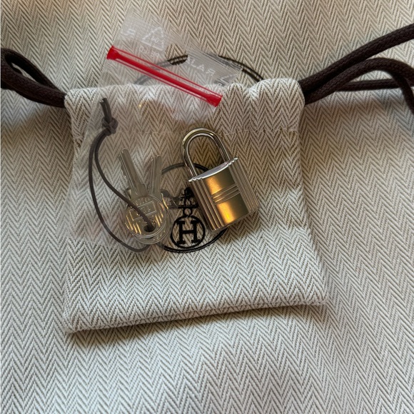 NEW Hermes Toile Goeland Swift Cargo Picotin Lock 18 Orange Field - Picture 7 of 11